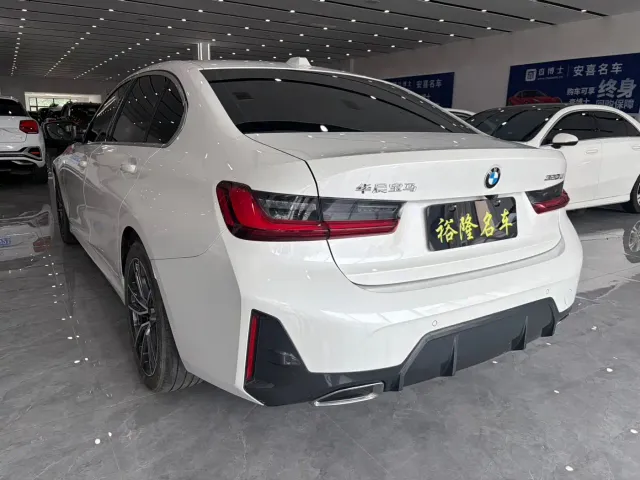 BMW 3 Series — Фото автомобиля 4
