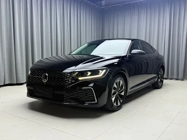 Фотография автомобиля — Volkswagen Passat