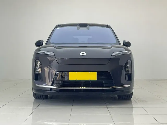 Nio ES8 — Фото автомобиля 2
