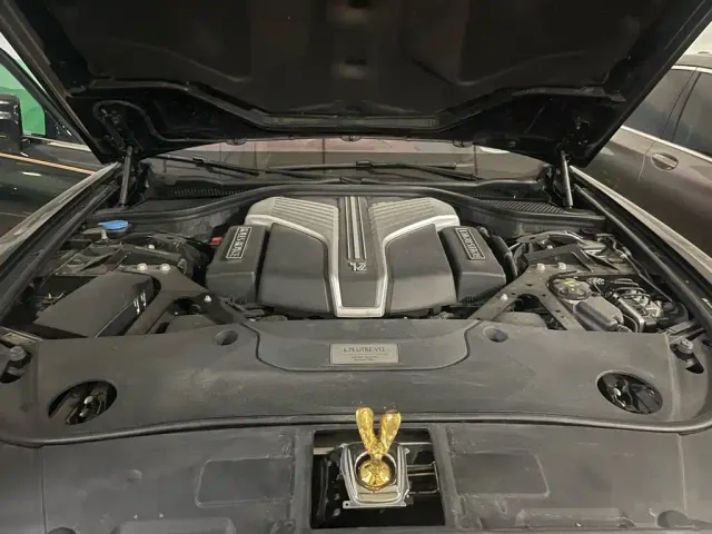 Rolls-Royce Ghost — Фото автомобиля 12