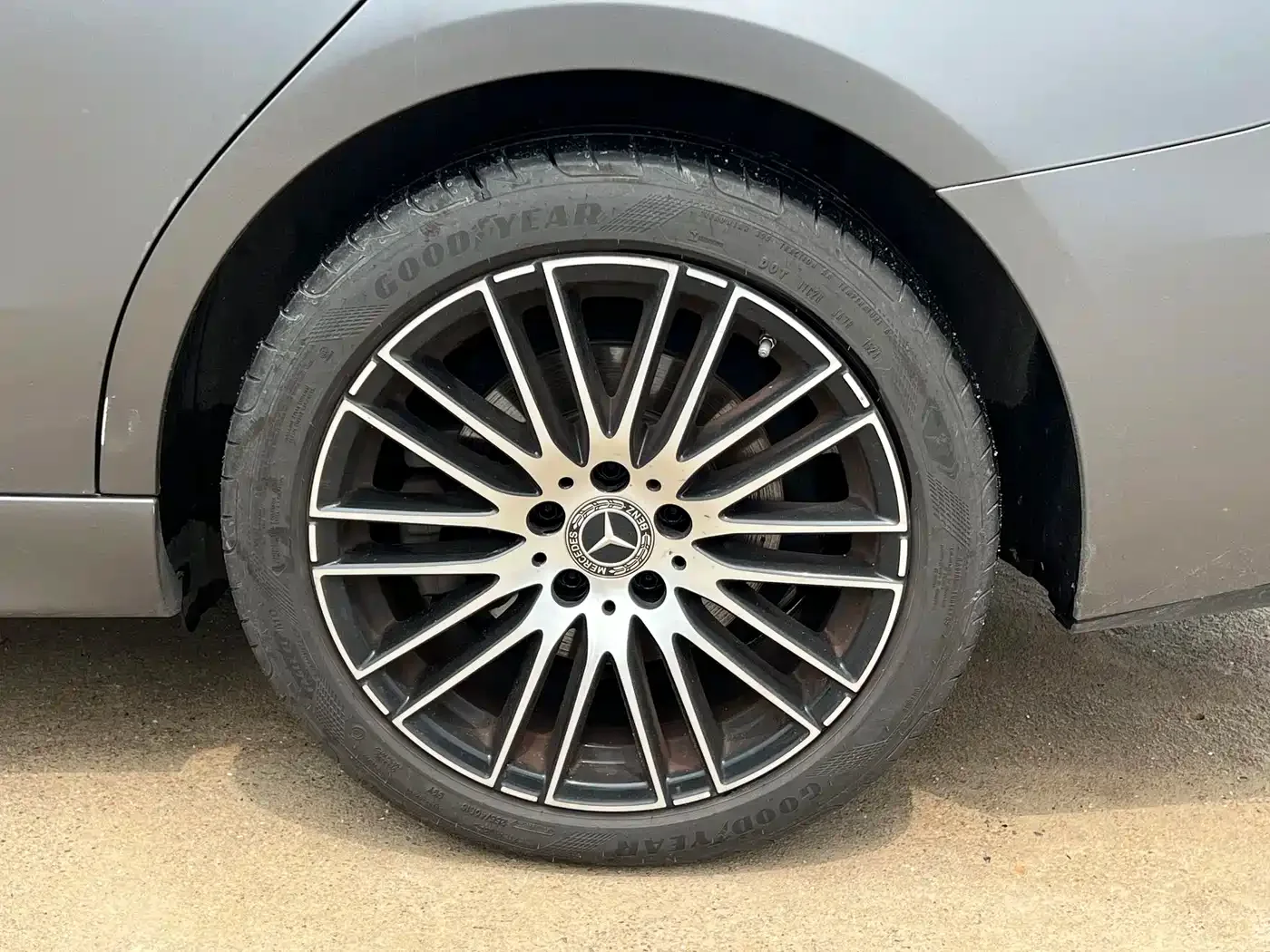 Mercedes-Benz Mercedes-Benz C-Class 2024 C 260 L Sport — Фото автомобиля 16