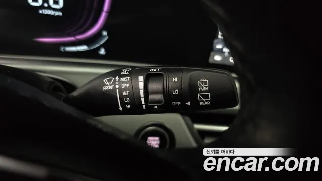 Kia Seltos New — Фото автомобиля 28