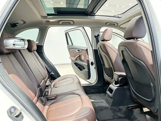 BMW BMW X1 2022 sDrive20Li Premium — Фото автомобиля 11