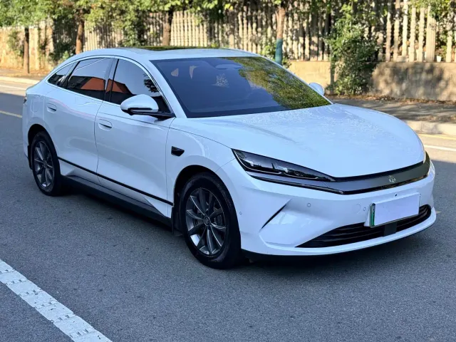 BYD Qin L — Фото автомобиля 3