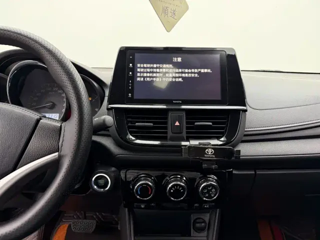 Toyota Vios — Фото автомобиля 12