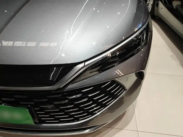 BYD Qin L — Фото автомобиля 21