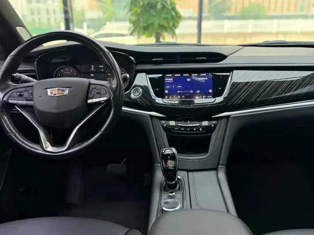 Cadillac XT6 — Фото автомобиля 5