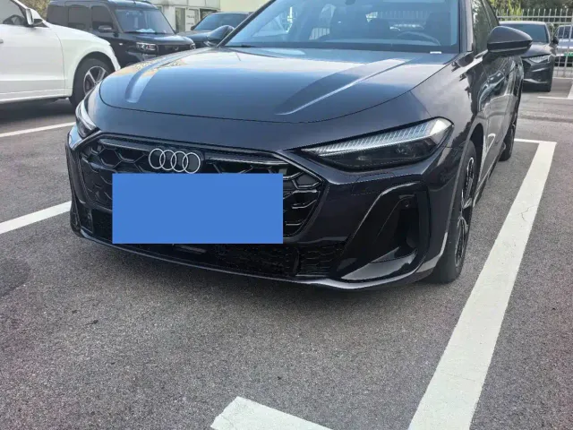 Фотография автомобиля — Audi A5L