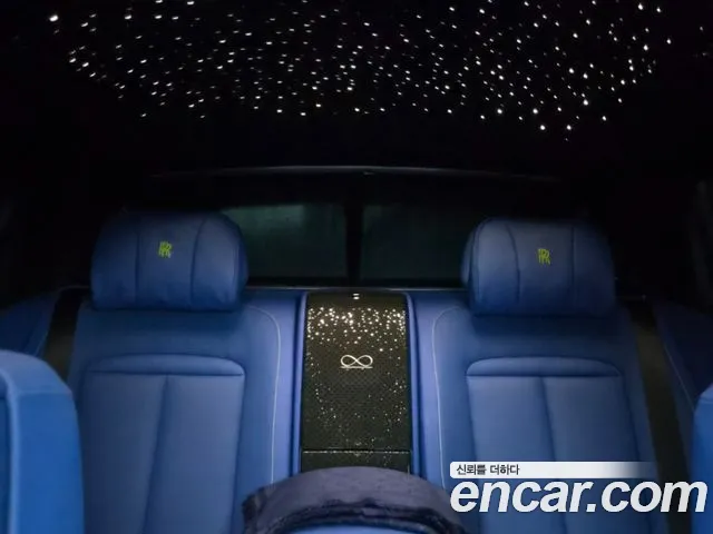 Rolls-Royce Cullinan — Фото автомобиля 10