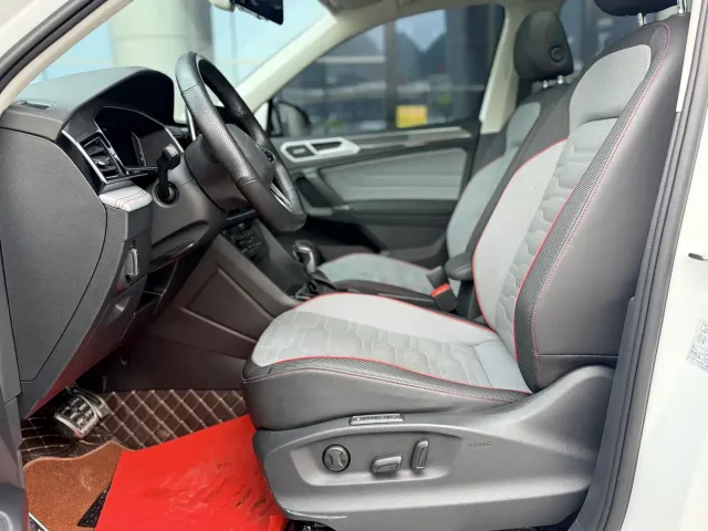 Volkswagen Tiguan L — Фото автомобиля 17