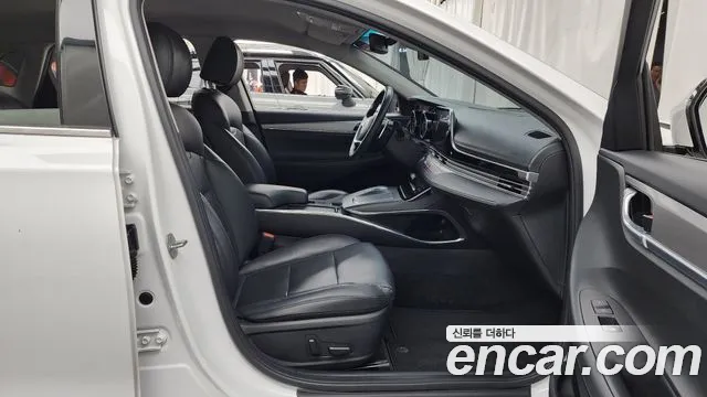 Hyundai Grandeur Новый Grandeur IG 3.0 LPi (Для проката) — Фото автомобиля 11