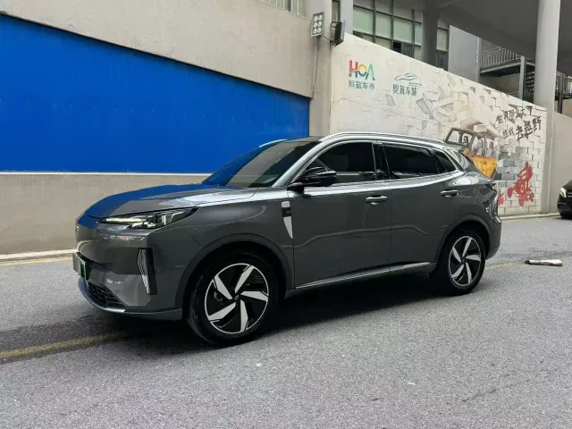 Фотография автомобиля — Changan Qiyuan Q05