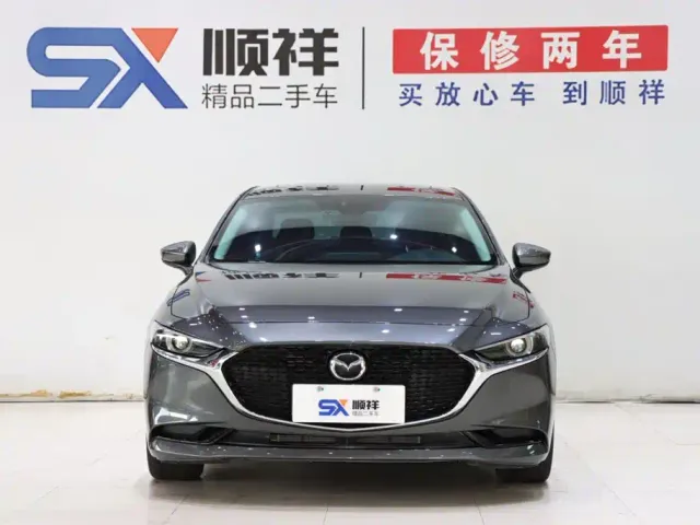 Mazda Axela — Фото автомобиля 2