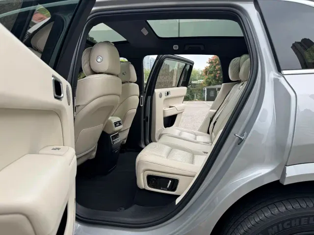 Li Auto L7 — Фото автомобиля 7