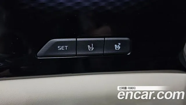 Kia Canival Carnival 4 поколение Дизель 9 мест Signature — Фото автомобиля 14