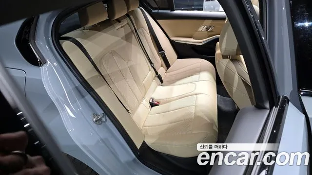 BMW 3-Series 3 серия (G20) 320i M Sport — Фото автомобиля 12