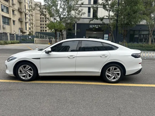 Volkswagen Lamando — Фото автомобиля 10