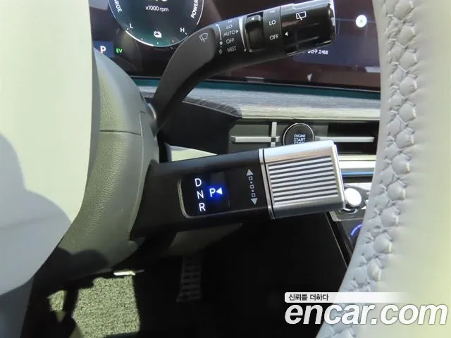 Hyundai Santa Fe MX5 — Фото автомобиля 15