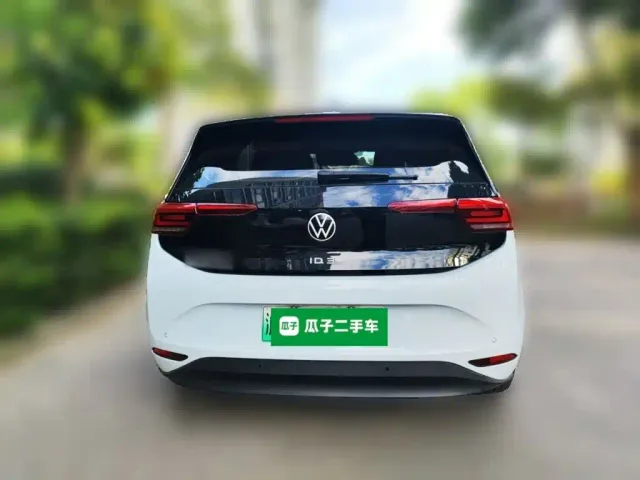 Volkswagen ID.3 — Фото автомобиля 3