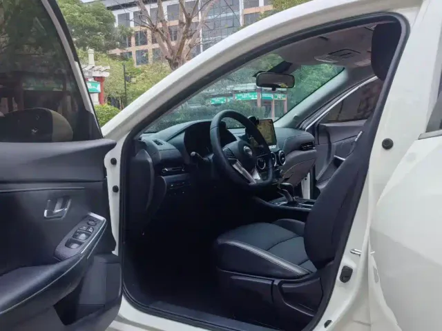 Nissan Sylphy — Фото автомобиля 5
