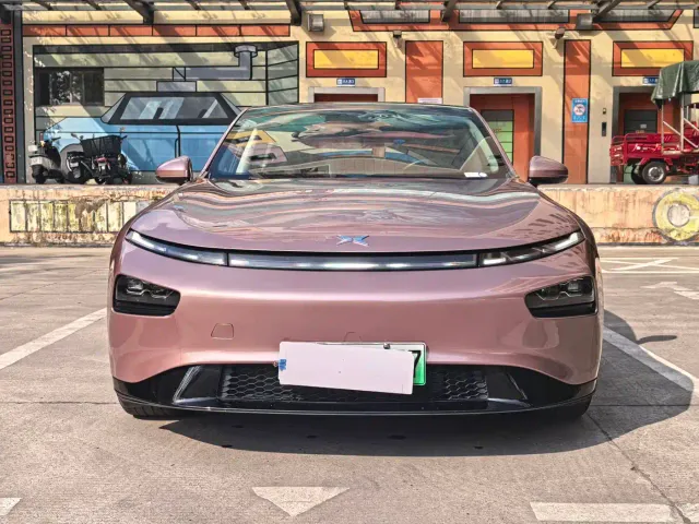 Xpeng P7 — Фото автомобиля 2