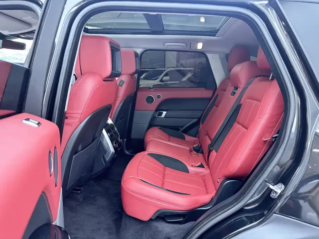 Land Rover Range Rover Sport — Фото автомобиля 19