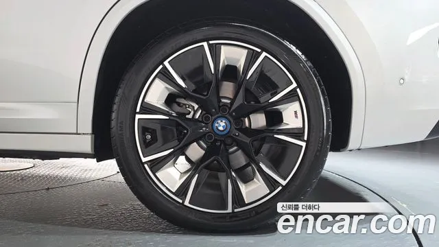 BMW iX3 G08 (2020–2024) — Фото автомобиля 6