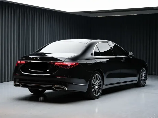 Mercedes-Benz S-Class — Фото автомобиля 3