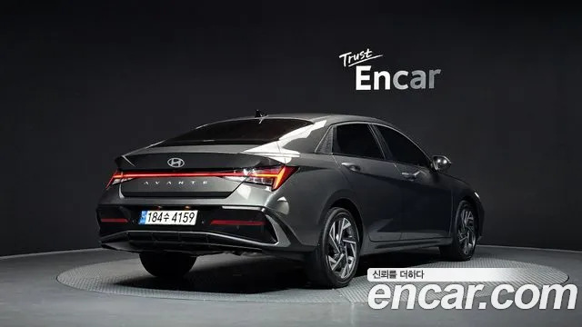 Hyundai Avante CN7 — Фото автомобиля 2