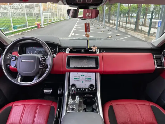Land Rover Range Rover Sport — Фото автомобиля 16
