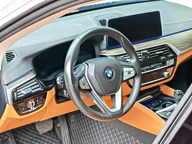 BMW 6 Series Gran Turismo — Фото автомобиля 9
