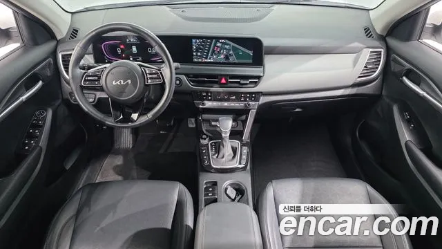Kia Seltos — Фото автомобиля 10