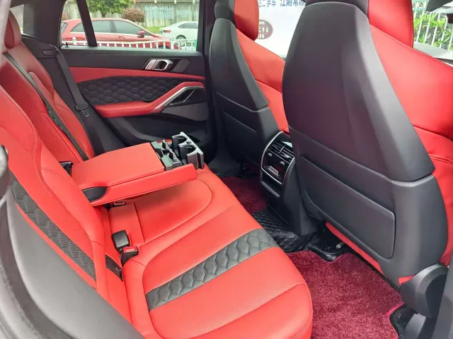 BMW X6 M — Фото автомобиля 18