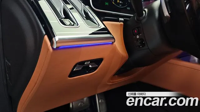 Mercedes-Benz S-Class — Фото автомобиля 30