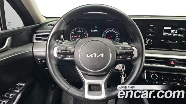Kia K5 — Фото автомобиля 22