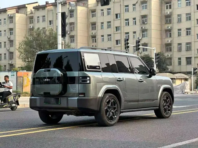 BYD FangChengBao Titanium 7 — Фото автомобиля 9