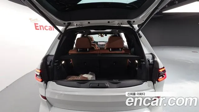 BMW X7 — Фото автомобиля 29