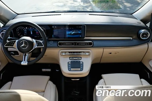 Mercedes-Benz V-Class — Фото автомобиля 17