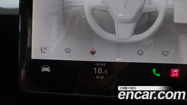 Tesla Model Y — Фото автомобиля 30