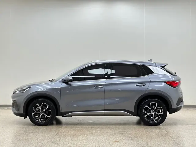 BYD Yuan PLUS — Фото автомобиля 7