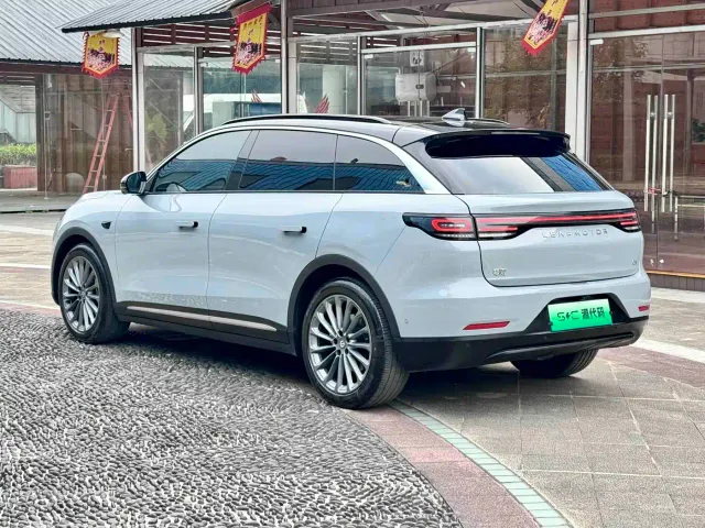 Leapmotor C11 — Фото автомобиля 20