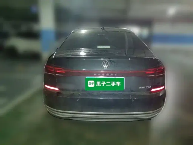Volkswagen Passat — Фото автомобиля 3