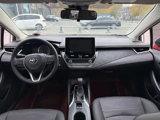 Toyota Corolla — Фото автомобиля 7