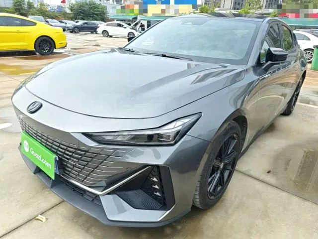 Фотография автомобиля — Changan UNI-V