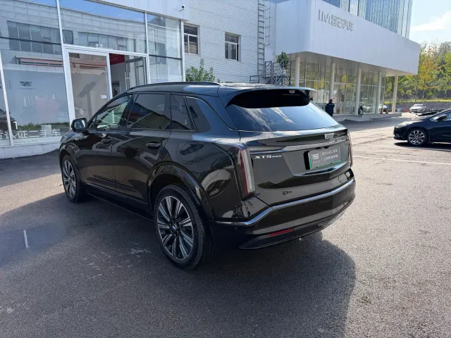 Cadillac XT5 PHEV — Фото автомобиля 15