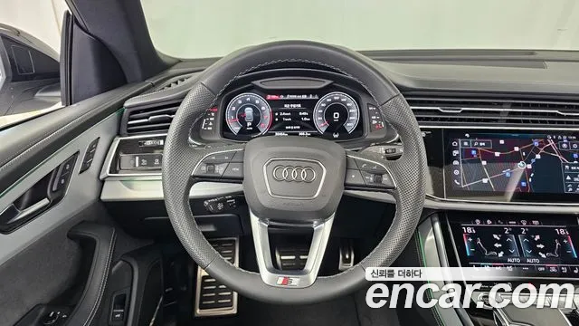 Audi Q8 55 TFSI quattro Premium — Фото автомобиля 13