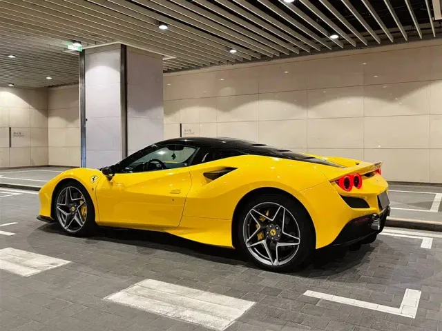 Ferrari F8 — Фото автомобиля 4