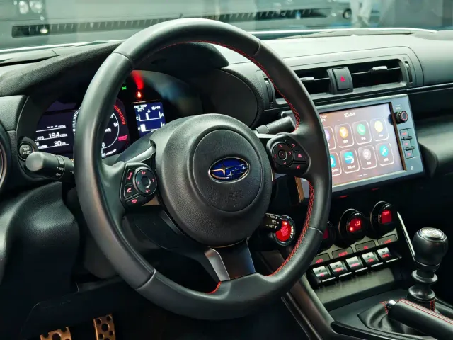 Subaru BRZ — Фото автомобиля 14