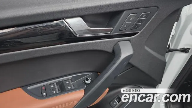 Audi Q5 45 TFSI quattro Premium — Фото автомобиля 14