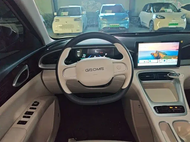 Geely Starry Wish — Фото автомобиля 10